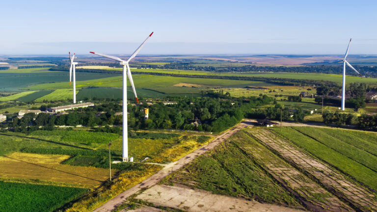 How Horizontal Wind Turbines Are Revolutionizing Renewable Energy